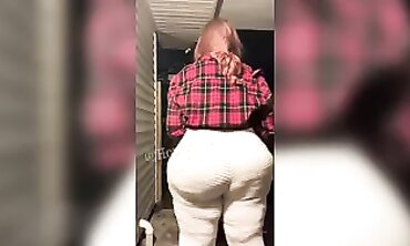 Plump Milky Showcases Her Massive White Booty