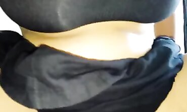 Lusty Indian Maid Gets Screwed While Fiancé Is Away