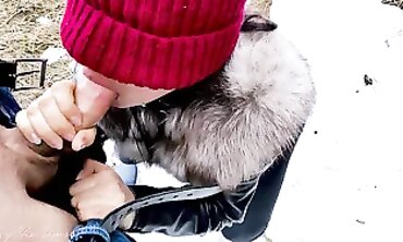 Risky Public Blowjob With Tummy Cumshot