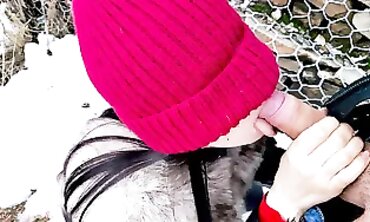 Risky Public Blowjob With Tummy Cumshot