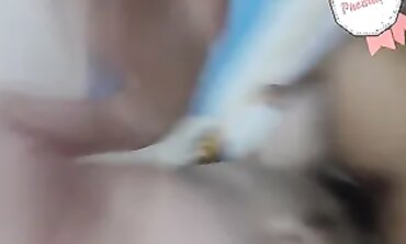 Mature Venezuelan Black Prostitute Takes Gift for Sex