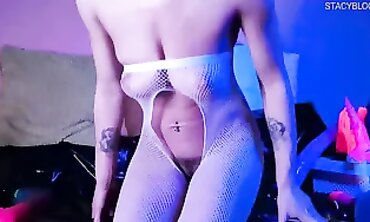 Revved On bimbos Pulverizes Herself With Lengthy Massagers And Ejaculations