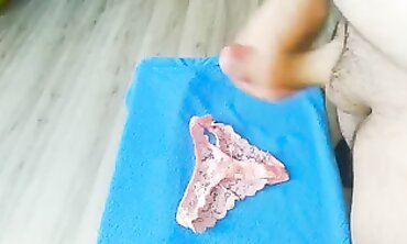 Valentine's Gift - Step-Mother Gets Facial From Her Stepson In Lingere