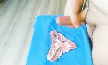 Valentine's Gift - Step-Mother Gets Facial From Her Stepson In Lingere