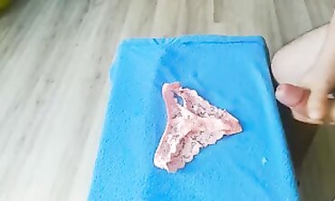 Valentine's Gift - Step-Mother Gets Facial From Her Stepson In Lingere