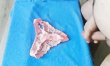 Valentine's Gift - Step-Mother Gets Facial From Her Stepson In Lingere