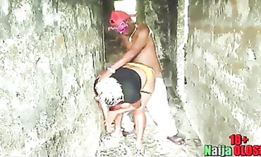 Bizarre Cougar got xxx boning from a stranger into an uncompleted house