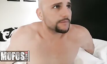 Super-fucking-hot Hispanic (Maya Bijou) Gets Caught Around Into A Motel Apartment