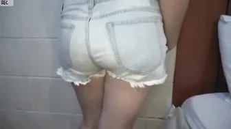 Making enjoy into a motel with a superb oriental pussy with gullet