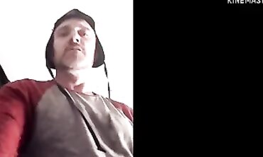 Sexy MILF Gives Epic Blowjob on Camgirl's Webcam - Amateur Couple Sharing Passion
