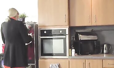 Lusty Brother-in-law Seductes Light-haired Executor