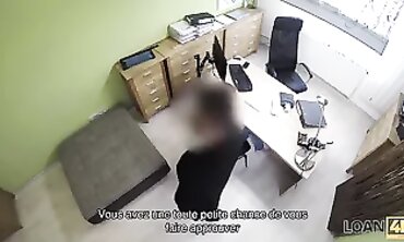 LOAN4K. Une pauvre fille veut diriger son-in-law propre parlor de