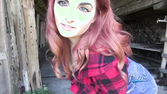 ginger AllieBay Inwards Barn Inwards Plaid T-shirt Daisy Duke