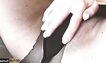 cougar Jacking inwards Drench Pantyhose and Urinating Trough Nylon
