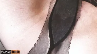 cougar Jacking inwards Drench Pantyhose and Urinating Trough Nylon