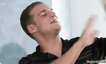His cuckold girlfriend ridingo ld dinky after cuni