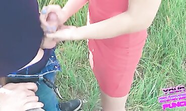 (ARCHIVED PORNO MOVIE) Public outside head and jism swallow