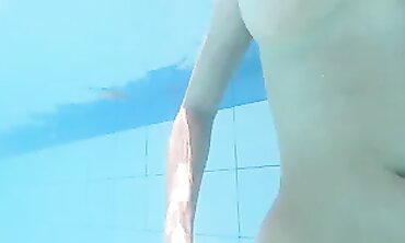 I enjoy to have fun into the pool all bare - Vinny Burgos