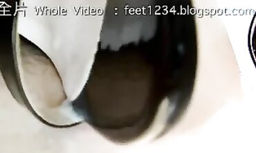 Queen OL pantyhose turf job shoejob giant jism