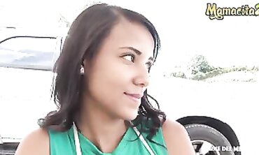 CARNE DEL MERCADO - (Dayana Cruz Alex Moreno) Latina Waitress Ravages