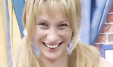 Fleshy Jeani strokes on camera