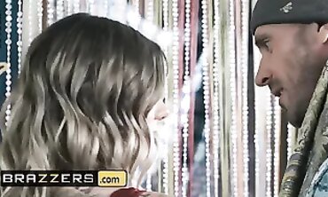 Hilarious Prank! Cheating Wife Seduces Husband's Friend In Front Of Him
