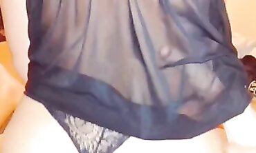 I nailed my orgasmic maid and packed her all with my jizz