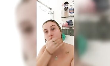 Be your Bae Momma Milking into Bathroom Tub Bathtub