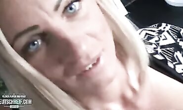 Kriechender Nachbar Mitleid oder Unverschaemtheit?