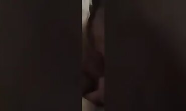 Mami Chupa y Lo Hace Bien
