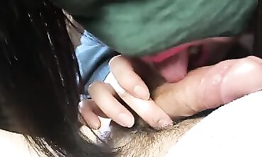38岁巨乳熟女车震，口交，内射