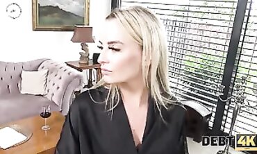 DEBT4k. Friendly woman uses her sexsual charms to got rid