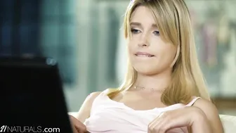 21Naturals Bae Blond Taunts Her Boyfriend With Her Mounds