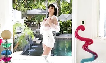 All All-natural Teenage Heartthrob Gabbie Carter Gets Deep Ass-fuck