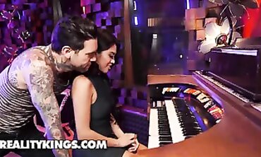 Reality Kings - Puny Dark Haired Ember Snow knows how to Have fun with
