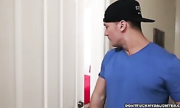 DONT BONED MY STEP-DAUGHTER-IN-LAW - Vanessa Phoenix Romped by Sean Lawless behind