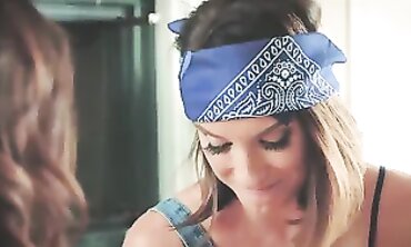 Badmilfs - Lean Nubiles has three way with Stepmother