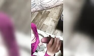 deep throating on her knees
