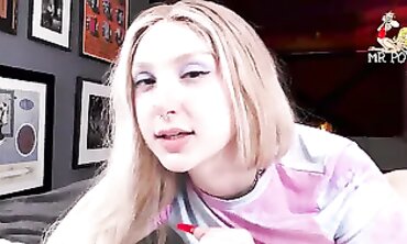 Lengthy funbag Hotty Skylar Vox starlets into A Entire Lotta