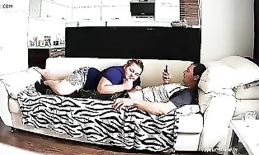 Plumper's Pussy Eats Huge Load - DOOFY PRINCESS Fucks Hardcore