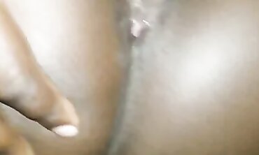 Exotic Beauties - Hot Ebony Babe Gives Throat Job & Gets Creampie