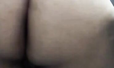 18-Year Old Mega Boobed Teen Gives an Epic Handjob with Big Load on Her Huge Breasts