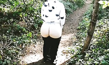 Exhibitionistic Mother Shows Off Her Luscious Bubble-Butt And Pussy In Public