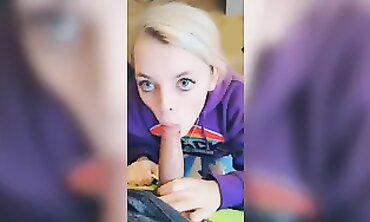 Naughty Queen Oral pleasure From Irresistible queen college-aged Yo inwards Miami