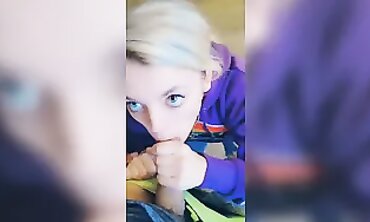 Naughty Queen Oral pleasure From Irresistible queen college-aged Yo inwards Miami