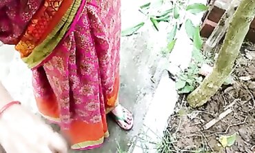 Bangladeshi Housewife Sharing Financial Advice With Her Husband