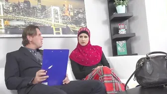 Dutch Attorney's Legal Thriller - Client Picks Up A Hot Islamic Babe