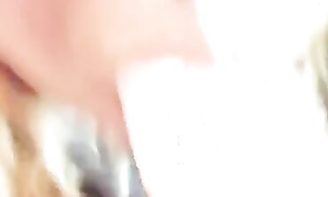 Hot Amateur Couple Surprise Homecoming FuckTap with Huge Facial