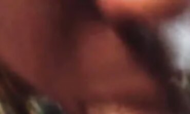 Hot Amateur Couple Surprise Homecoming FuckTap with Huge Facial