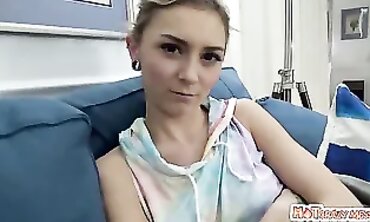 Sexy Babe Makes Millions With Her Hot Body And Seductive Dance